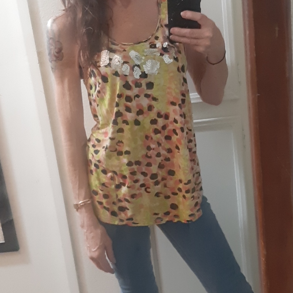 “Simply Vera” Vera Wang, Medium Petite Tank! - Picture 6 of 6